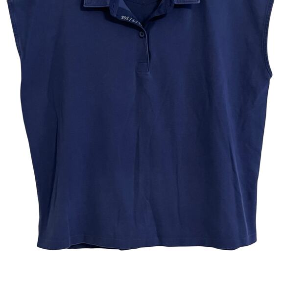 Figs Tailored Sleeveless Scrub Top 1/4 Button - Picture 3 of 7